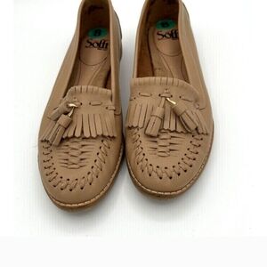 Women's Tan Tassel Moccasin Loafers